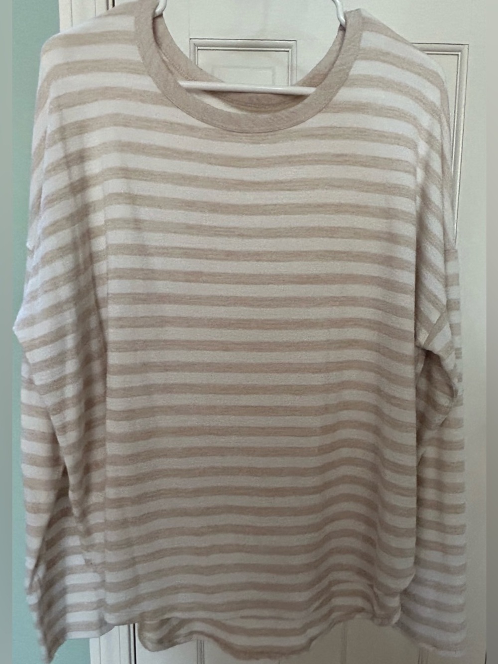 Women’s XL Time & Tru Neutral Beige & White Striped Long-Sleeved Shirt